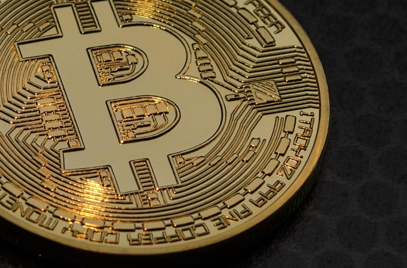 欧易广场用户数突破100万！社交交易功能日活增长超30%
