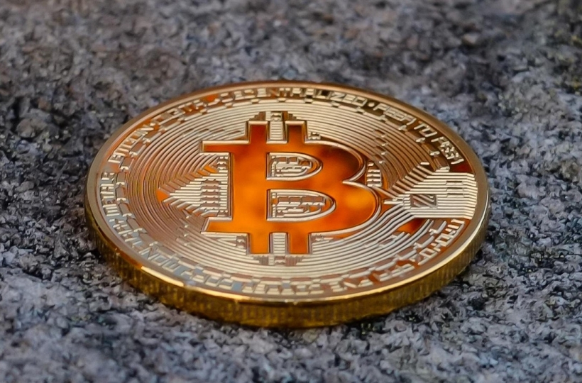 偶艺交易所比特币永续合约上线首日交易量突破5000万美元 零宕机记录